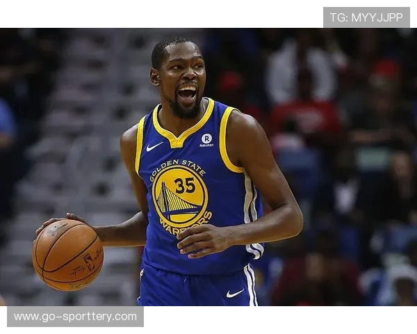 摩纳哥闪电反击战术奏效，巴黎防线高空球漏洞被利用