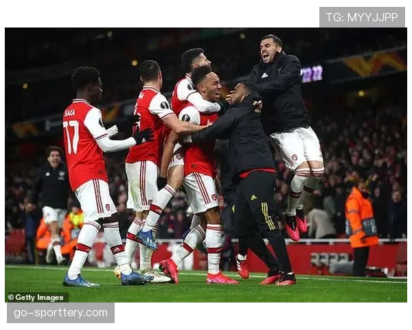 “观点：英超中游球队实力接近，欧战资格竞争空前激烈”